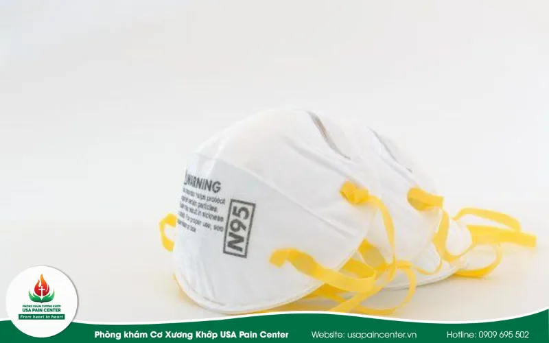 Tặng 5000 khẩu trang N95 cho bệnh viện thu dung số 2