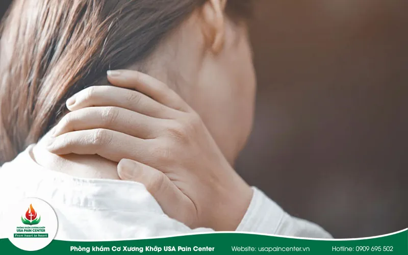 đau cổ vai gáy