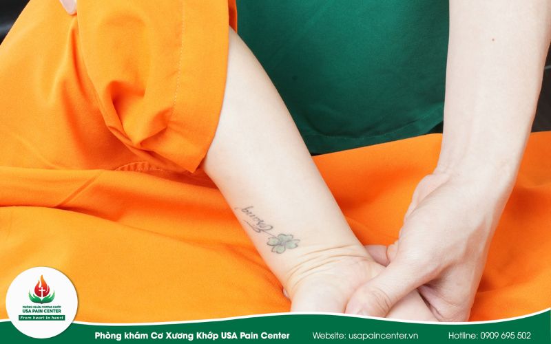 Chế độ dinh dưỡng và sinh hoạt hỗ trợ điều trị ngón tay lò xo